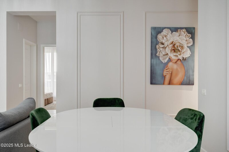 Apartament Tunari, finisat, mobilat si decorat cu bun gust!