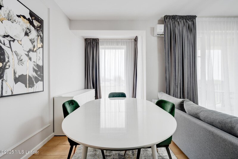 Apartament Tunari, finisat, mobilat si decorat cu bun gust!