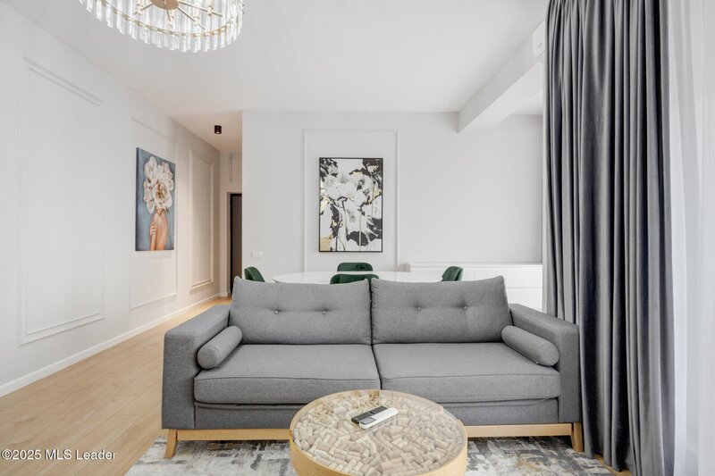 Apartament Tunari, finisat, mobilat si decorat cu bun gust!